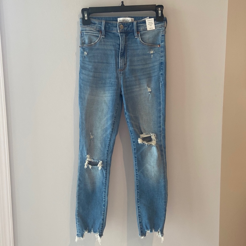 Abercrombie & Fitch High Rise Super Skinny Ankle Jeans